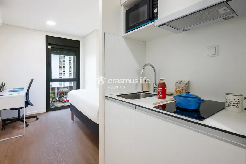 Standard Studio Apartment – 3-Month Minimum Stay in Arreiro, lisboa – photo 1 of 1